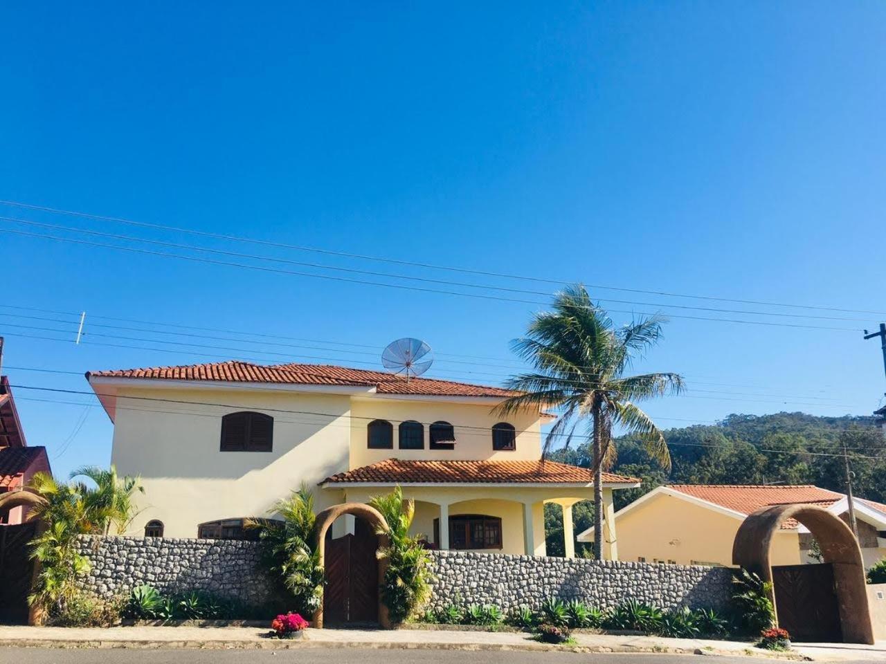 Вилла Casa Em Агуас-ди-Линдоя Экстерьер фото